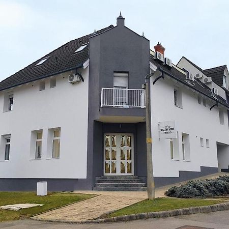 Misleny Home Kozarmisleny Kültér fotó